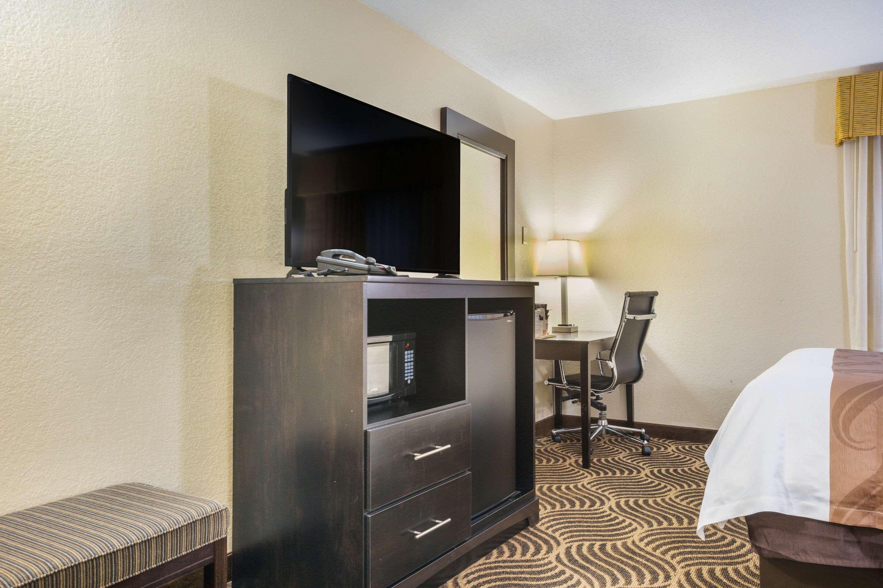 Quality Inn & Suites Florence- Cincinnati South Экстерьер фото